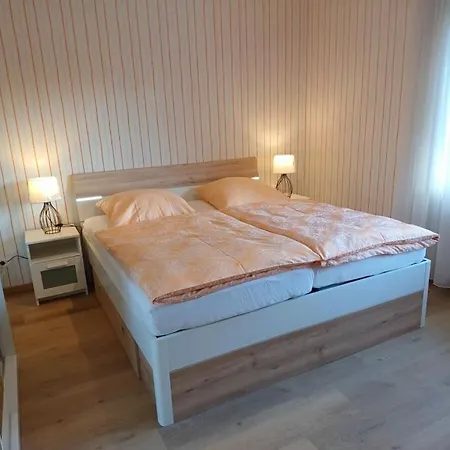 With 8 Bedrooms بيت للعطل Erndtebrück