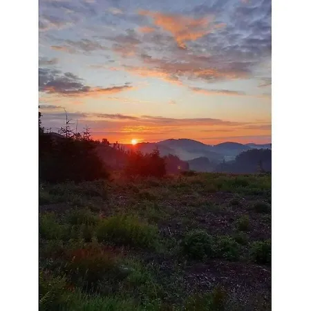 With 8 Bedrooms بيت للعطل *