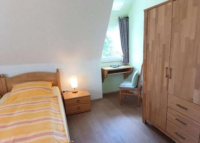 With 8 Bedrooms Semesterbostad